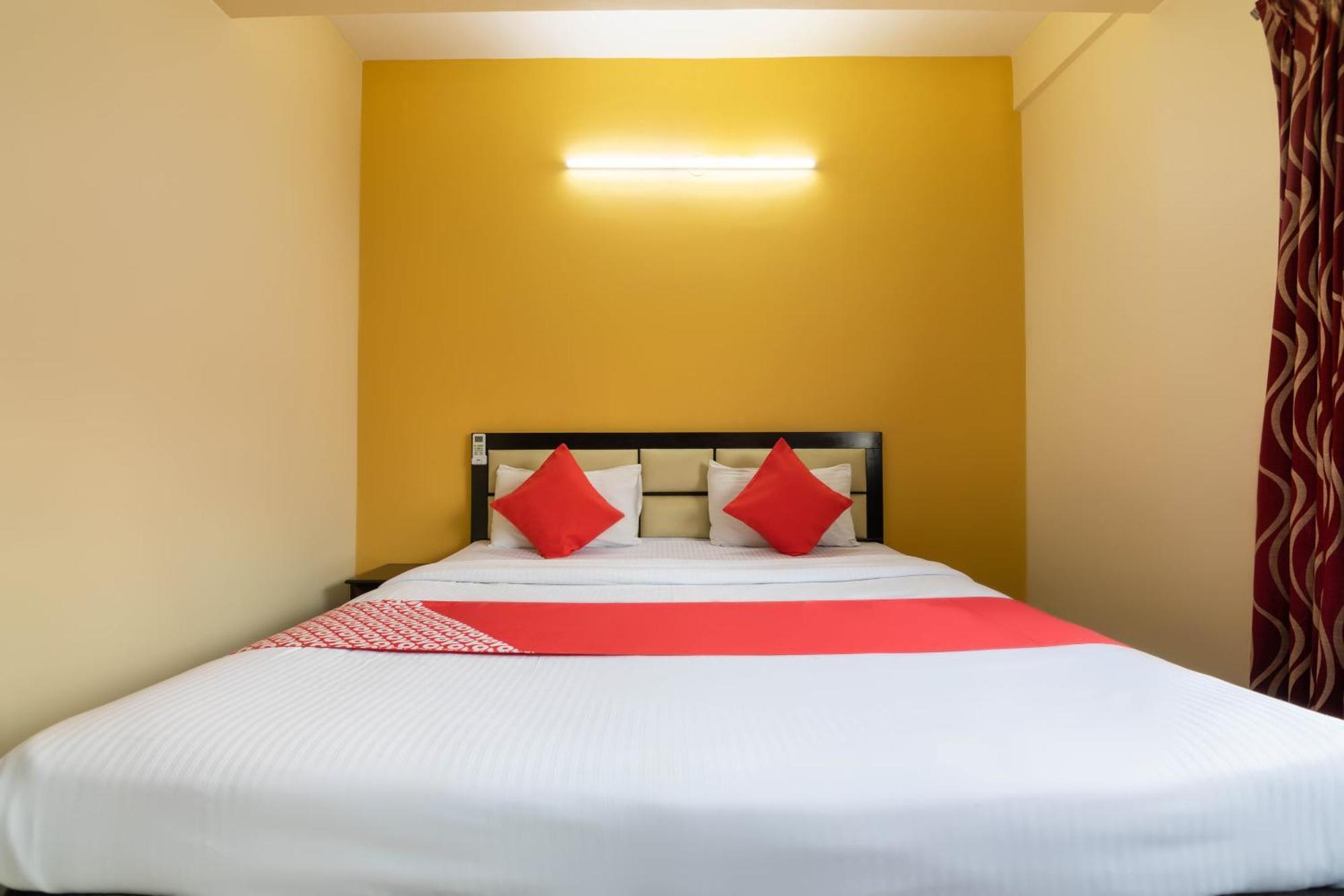 Oyo Hotel Royal Inn Near Nexus Mall Koramangala Bangalore Dış mekan fotoğraf