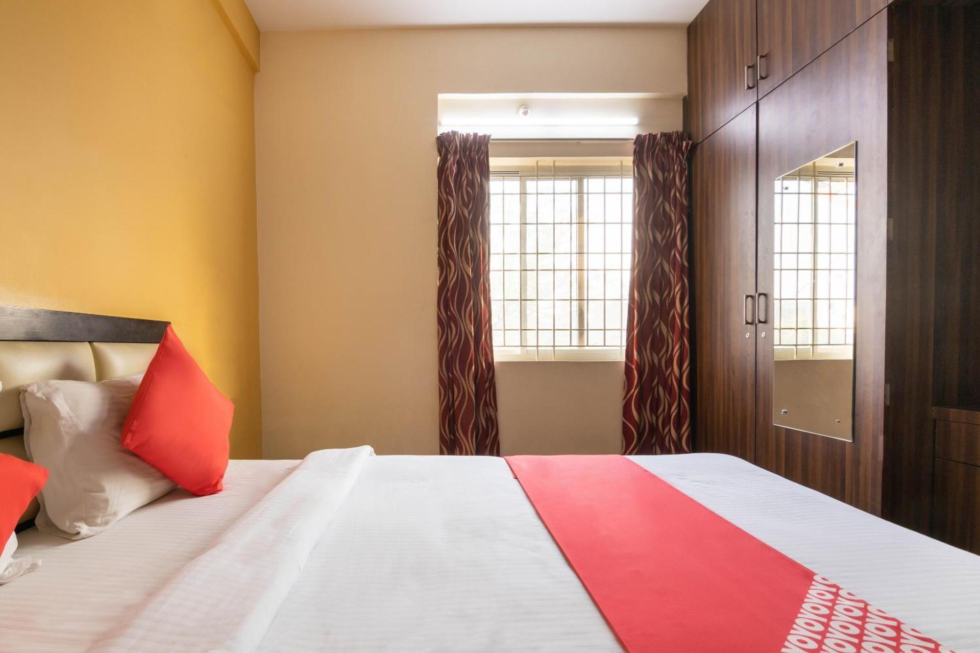 Oyo Hotel Royal Inn Near Nexus Mall Koramangala Bangalore Dış mekan fotoğraf