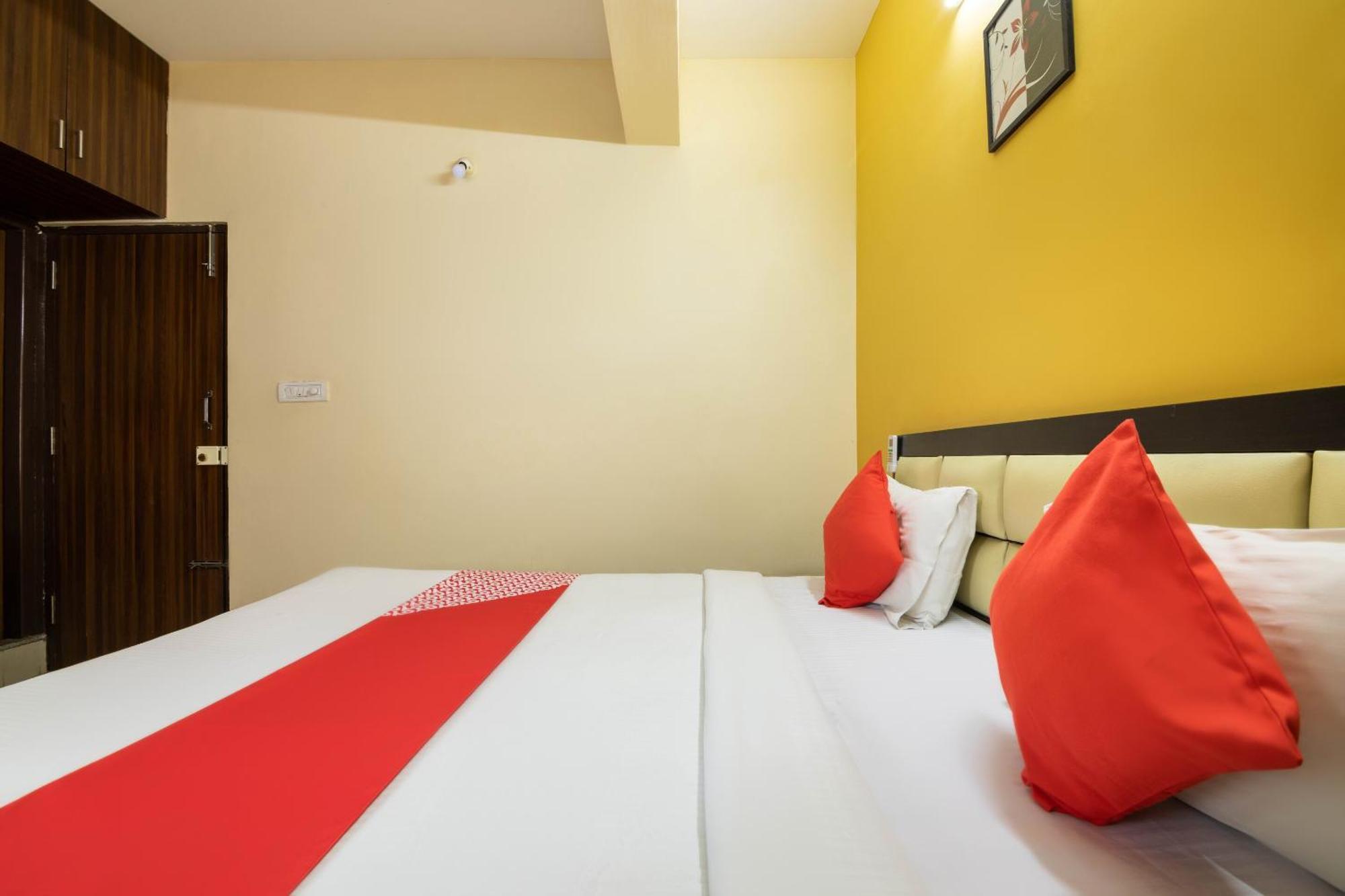 Oyo Hotel Royal Inn Near Nexus Mall Koramangala Bangalore Dış mekan fotoğraf